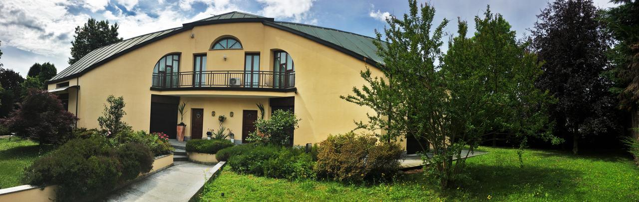 Villa Olivares Corbetta Eksteriør billede